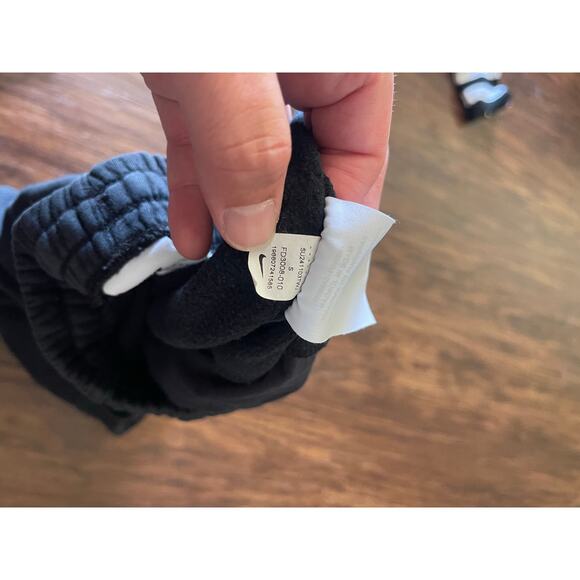 Nike boys small joggers - Picture 4 of 4